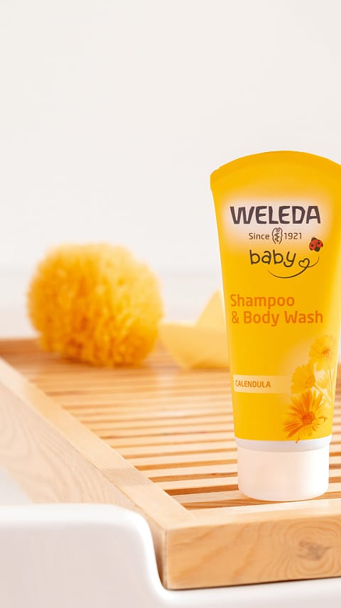 Šampon a sprchový gel Weleda Baby s calendulou